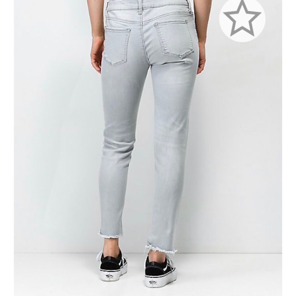 Jeans - Picture 2 of 5
